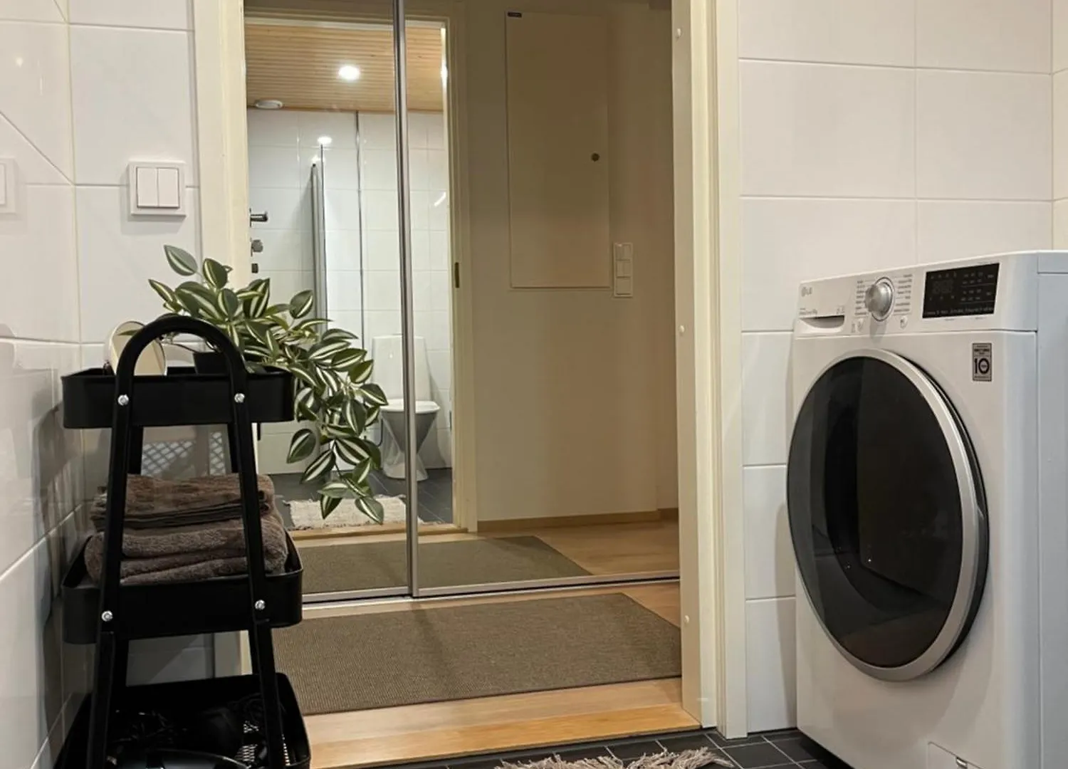 Studio Vip - Close To Airport And Tikkurila Train Station Vantaa